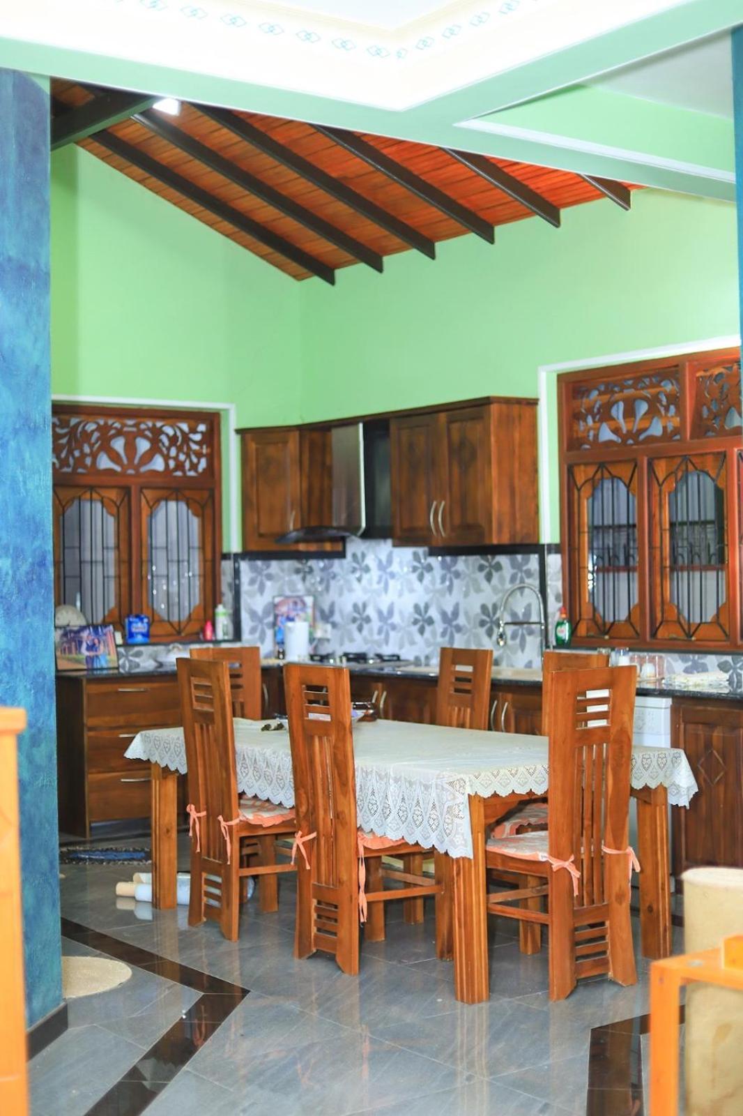 Shara Luxury Holiday Home Marawila Exterior photo