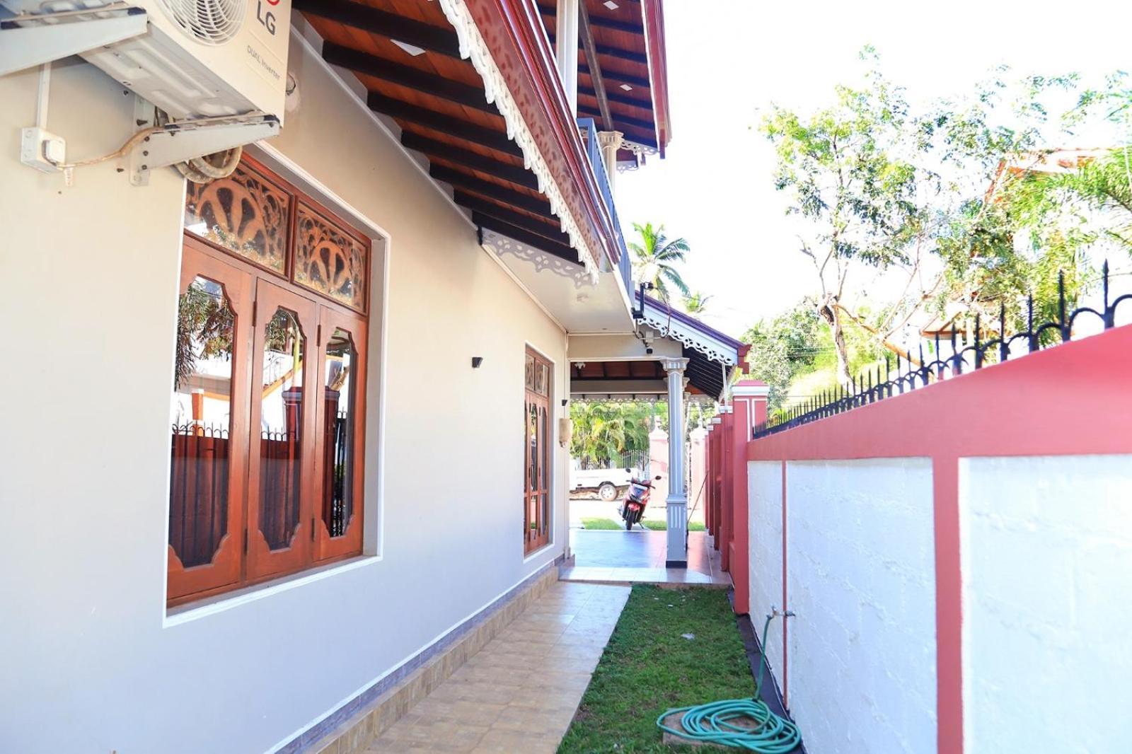 Shara Luxury Holiday Home Marawila Exterior photo